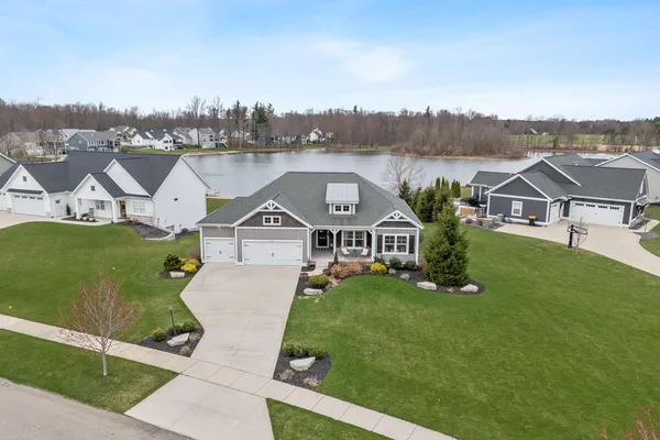 $824,900 | 6317 Eaglewood Drive, Hudsonville, MI 49426