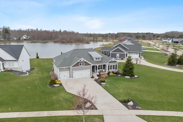 $824,900 | 6317 Eaglewood Drive, Hudsonville, MI 49426