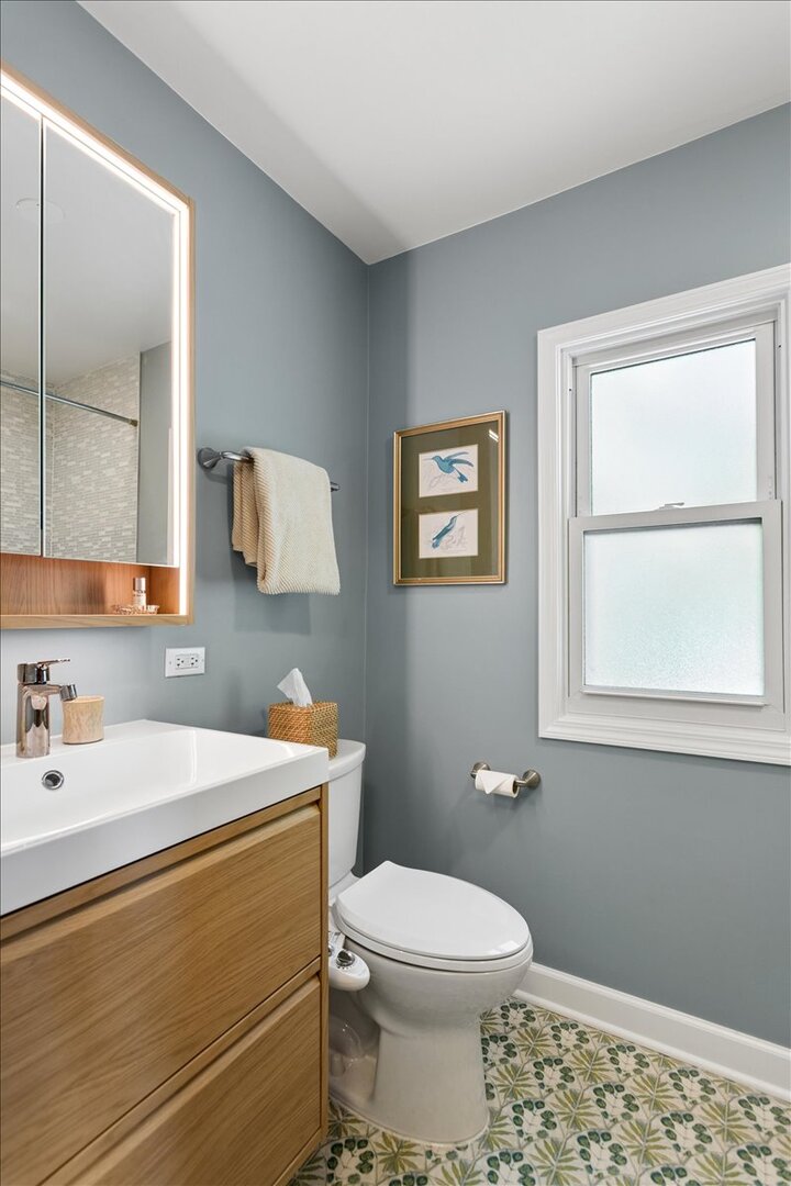 496 Longcommon Road Riverside, IL 60546 - Photo 14 of 24 Gallery Image 14