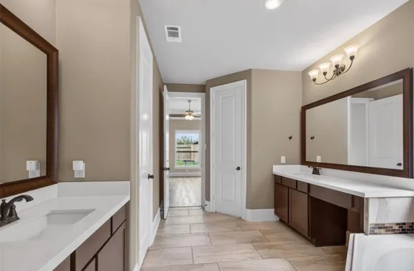 $3,200 | 1630 Mahan Drive, Richmond, TX 77406