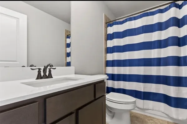 $3,200 | 1630 Mahan Drive, Richmond, TX 77406