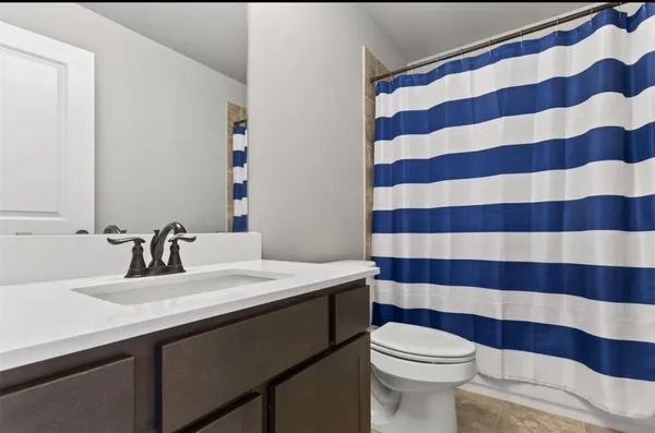 $3,200 | 1630 Mahan Drive, Richmond, TX 77406