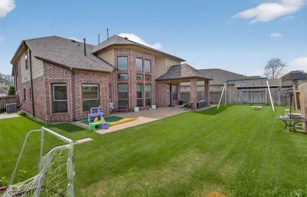 $3,200 | 1630 Mahan Drive, Richmond, TX 77406