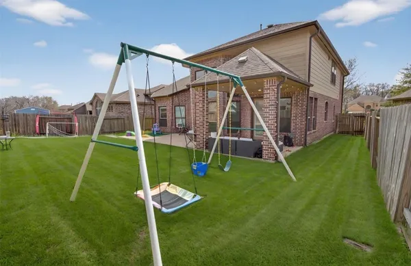 $3,200 | 1630 Mahan Drive, Richmond, TX 77406