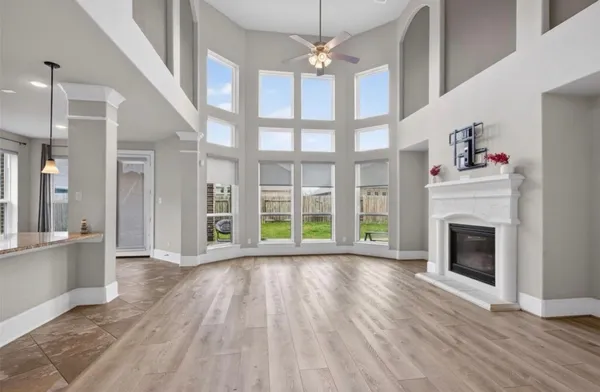 $3,200 | 1630 Mahan Drive, Richmond, TX 77406