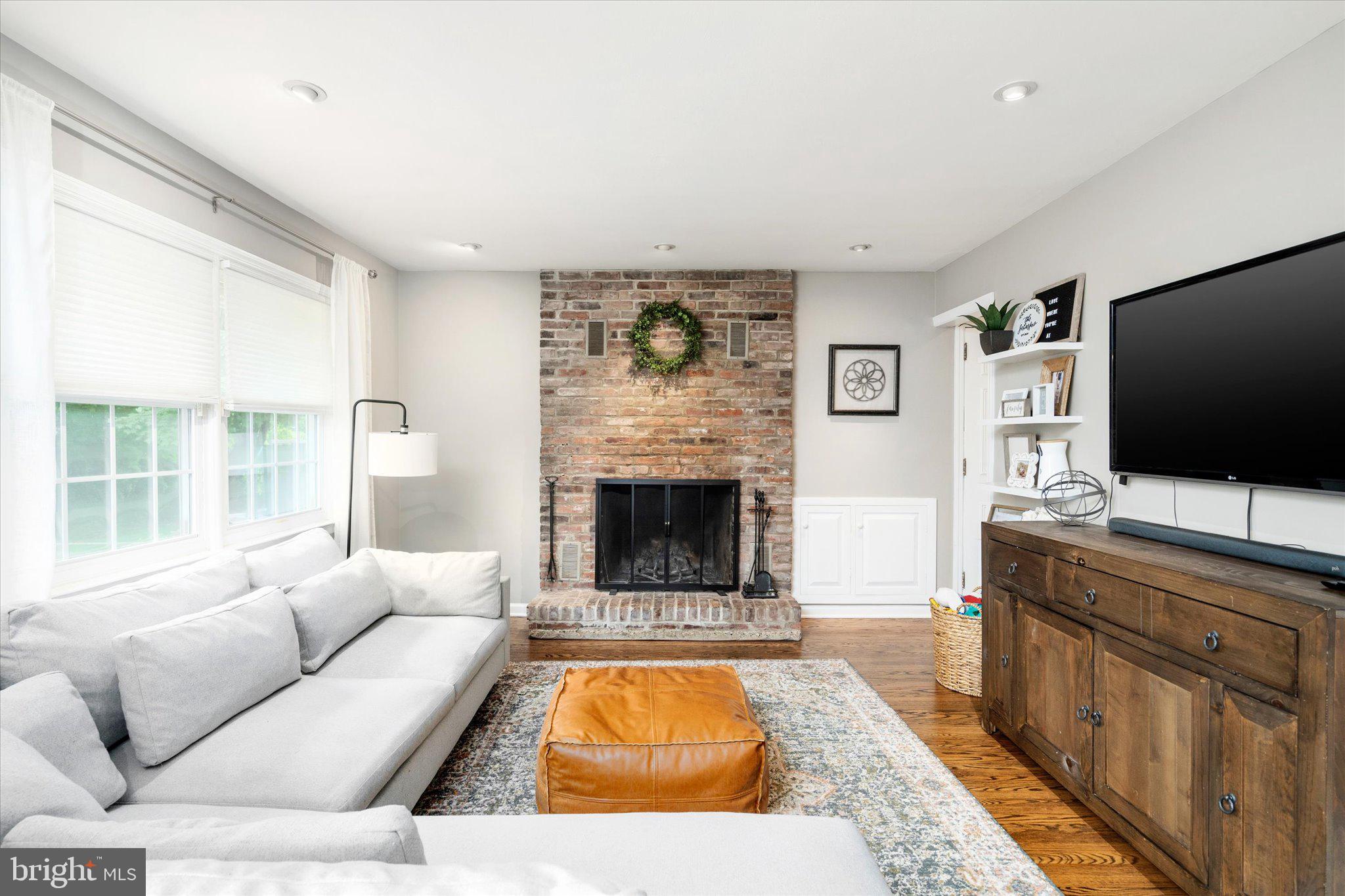442 Paxson Avenue Hamilton, NJ 08690 - Photo 10 of 33