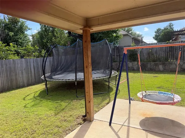 $2,500 | 7123 Lake Hill Trail, Sachse, TX 75048