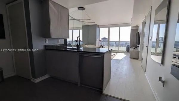$3,200 | 50 Biscayne Boulevard, Unit 5107, Miami, FL 33132