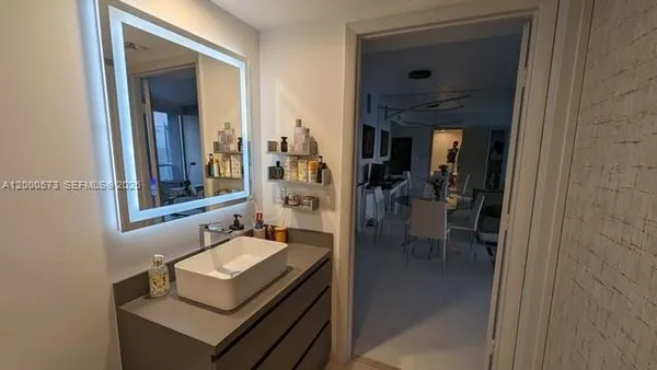 $3,200 | 50 Biscayne Boulevard, Unit 5107, Miami, FL 33132