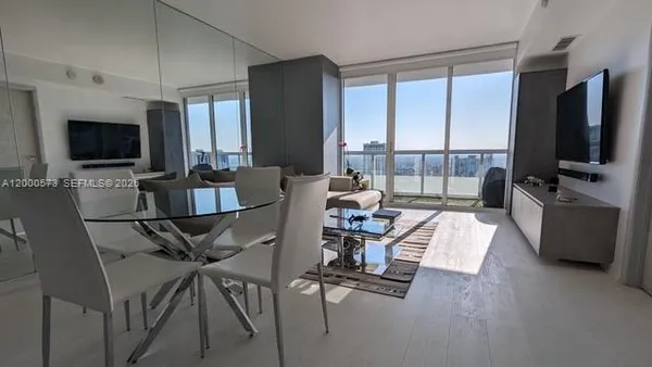 $3,200 | 50 Biscayne Boulevard, Unit 5107, Miami, FL 33132