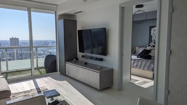 $3,200 | 50 Biscayne Boulevard, Unit 5107, Miami, FL 33132