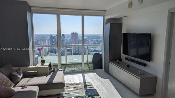 $3,200 | 50 Biscayne Boulevard, Unit 5107, Miami, FL 33132