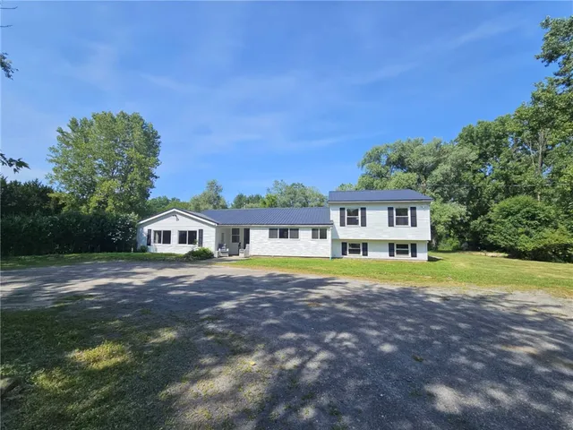 $298,000 | 861 Filkins Road, Arcadia, NY 14513