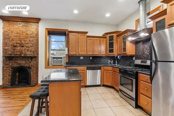 $4,700 | 192 9th Street, Unit 2 | Gowanus