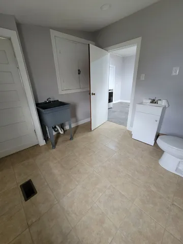 $1,600 | 320 South Jefferson Street, Tullahoma, TN 37388