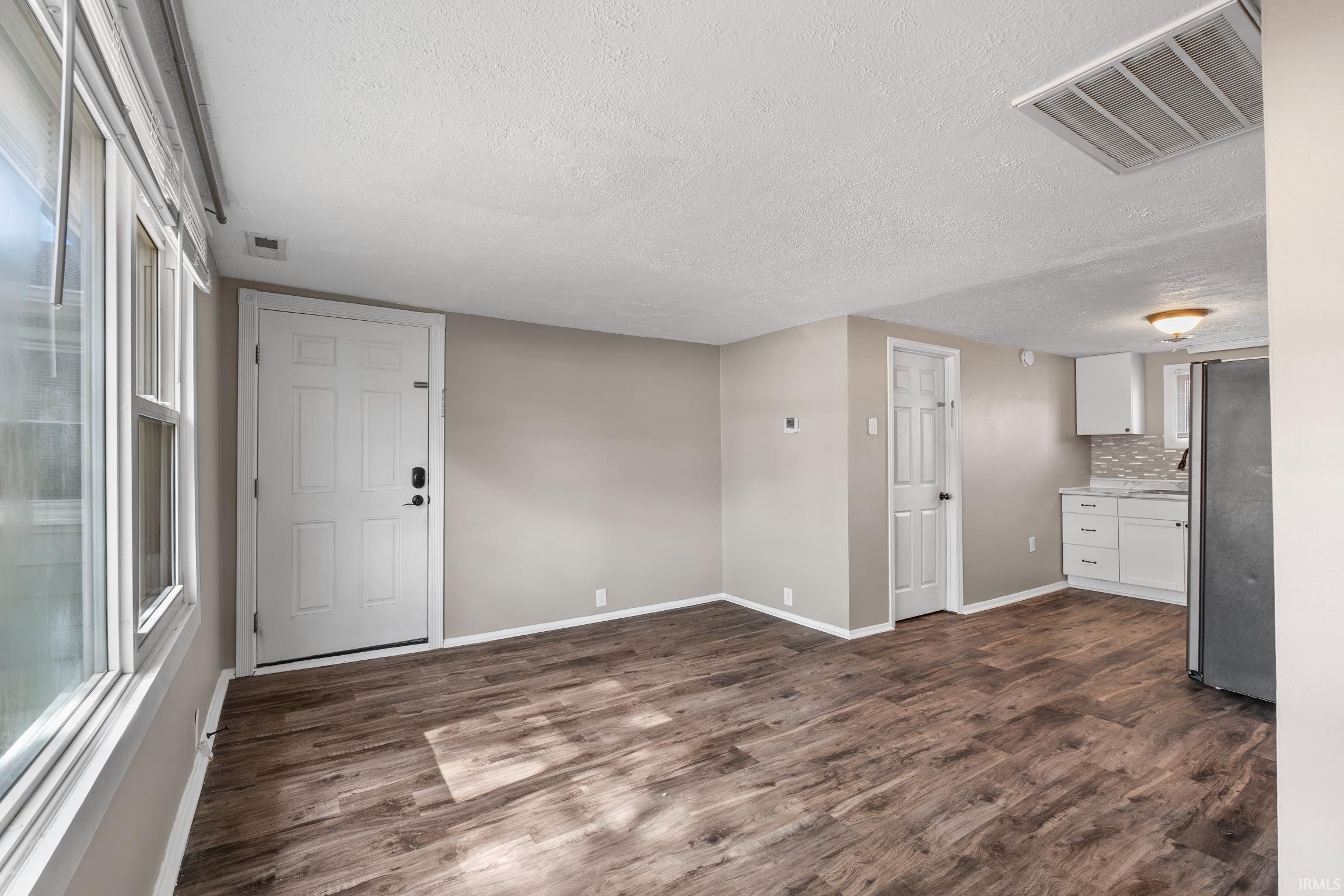 1203 Wooster Road Winona Lake, IN 46590 - Photo 6 of 16 Gallery Image 6