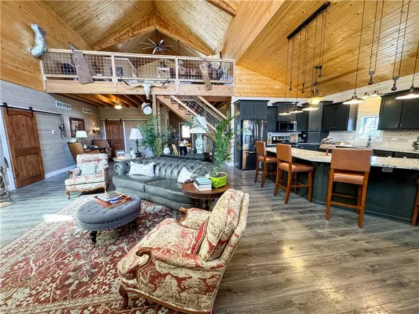 $1,199,000 | 29721 South Hess Road, Harrisonville, MO 64701