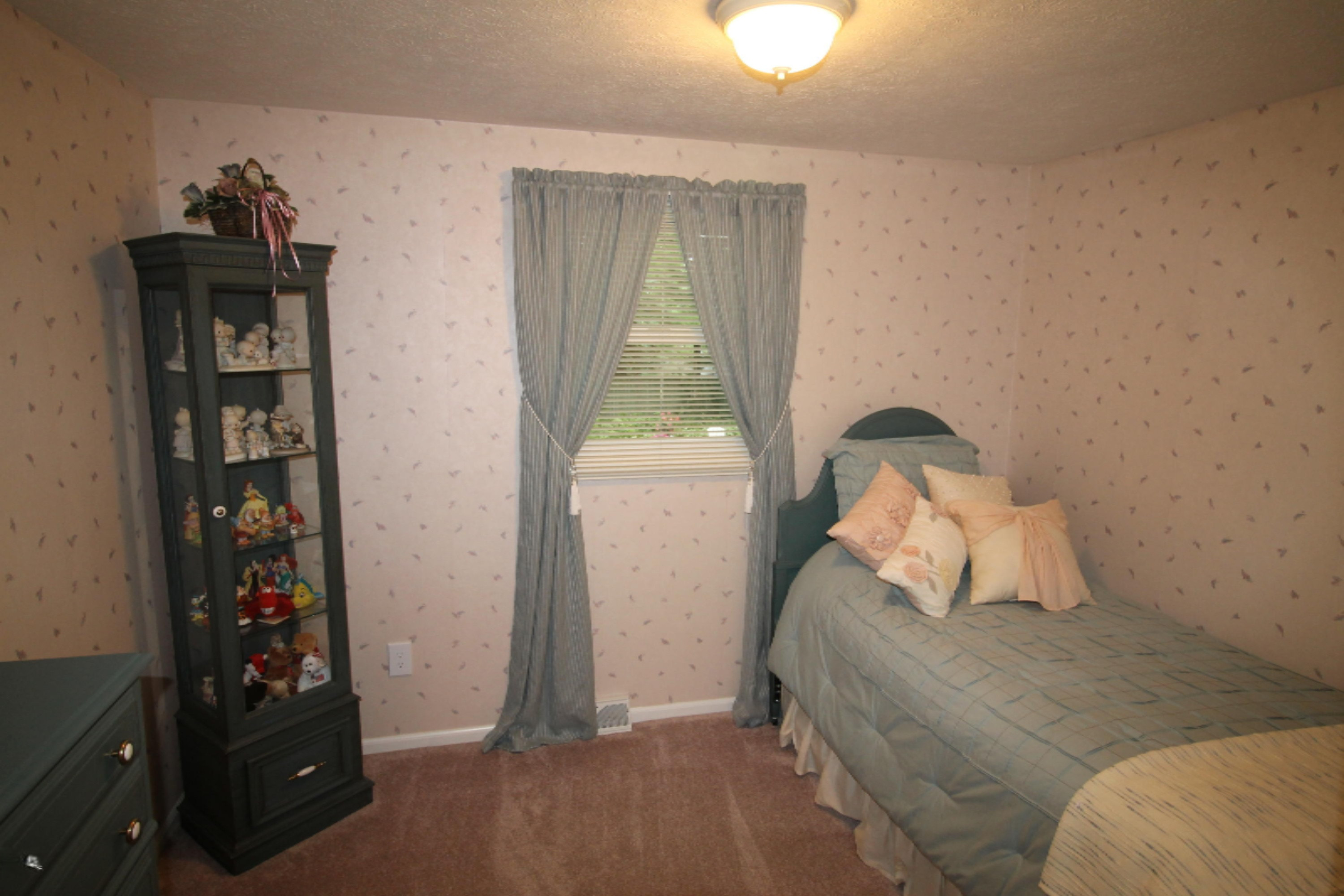 7850 Ridgewood Drive Jenison, MI 49428 - Photo 11 of 25 IMG_1373