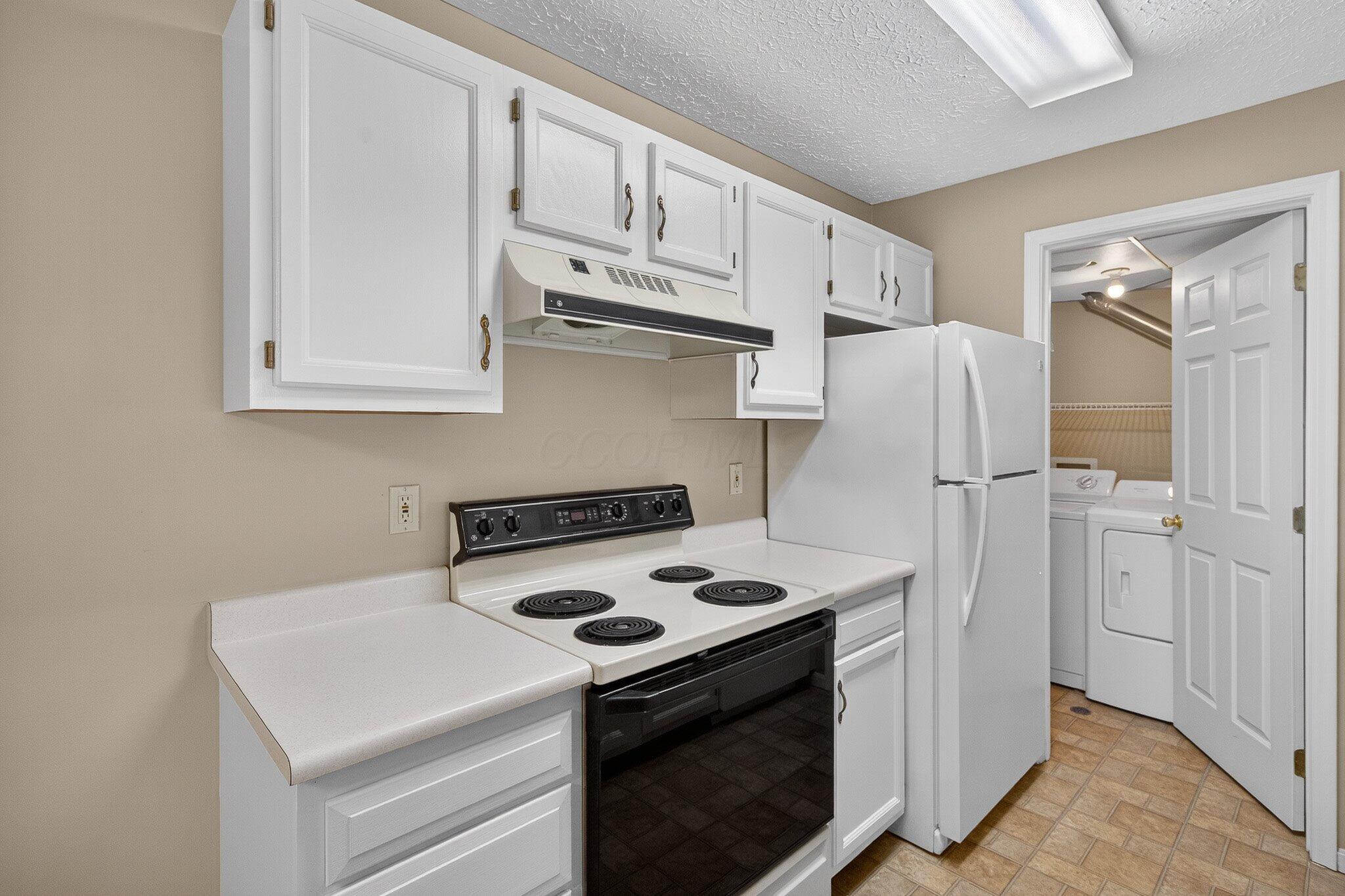 5765 Cheviot Road, Unit 52D Cincinnati, OH 45247 - Photo 13 of 36 12-DSC_0754