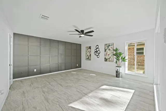 $476,200 | 21063 Flaming Arrow Trail, Crosby, TX 77532