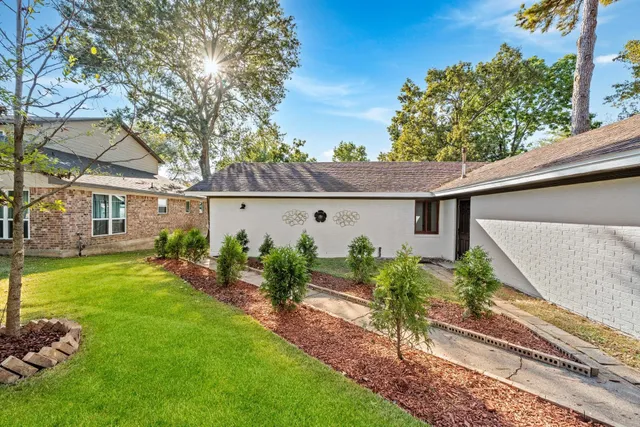 $476,200 | 21063 Flaming Arrow Trail, Crosby, TX 77532