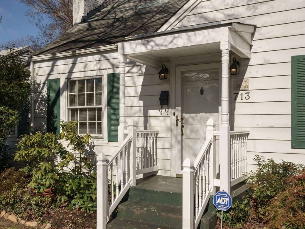 713 Kimbrough Street Raleigh, NC 27608 - Photo 2 of 25 Photo 2