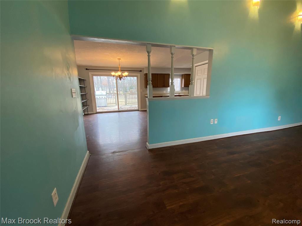 2495 Frankson Avenue Rochester Hills, MI 48307 - Photo 4 of 22