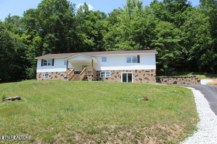 2915 Flat Hollow Road Speedwell, TN 37870 - Photo 3 of 31 3