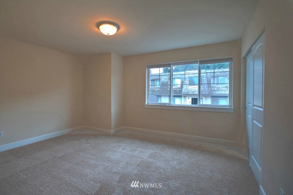 512 Union Avenue Northeast, Unit D Renton, WA 98059 - Photo 19 of 25 Gallery Image 19