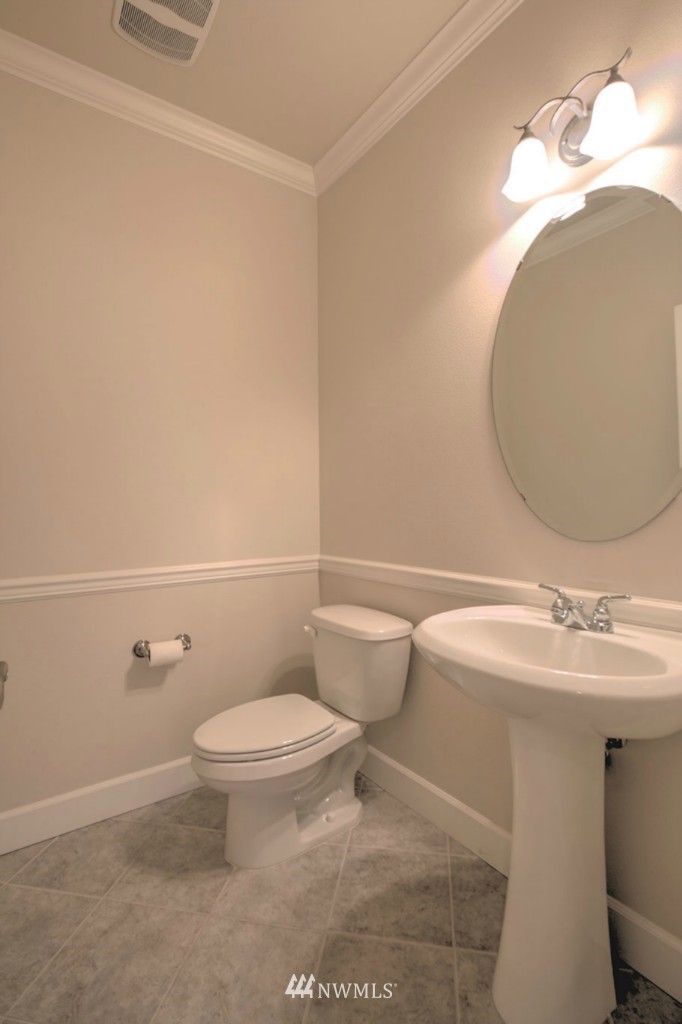 512 Union Avenue Northeast, Unit D Renton, WA 98059 - Photo 10 of 25 Gallery Image 10