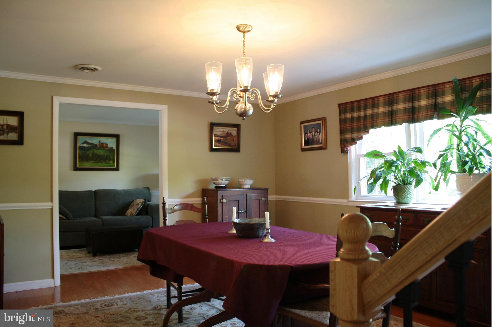 815 Shelley Road Baltimore, MD 21286 - Photo 11 of 30 Dining Room