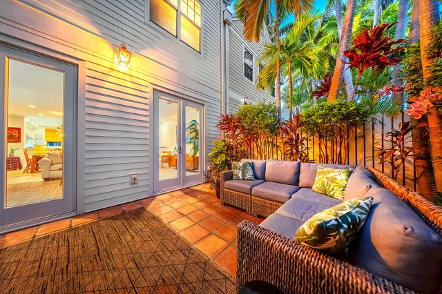$3,395,000 | 102 Admirals Lane, Key West, FL 33040