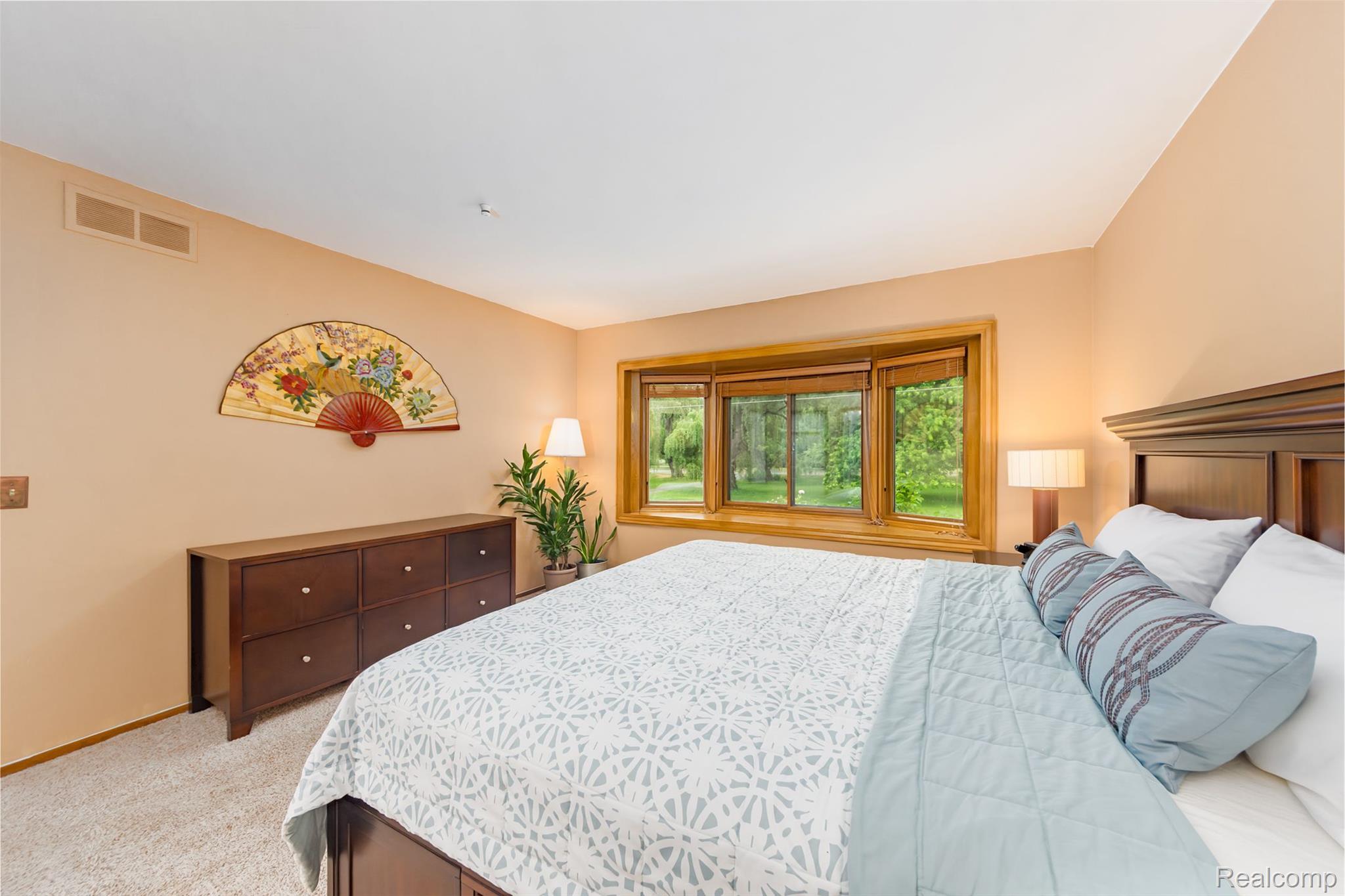 46210 West 11 Mile Road Novi, MI 48374 - Photo 16 of 97 Gallery Image 16