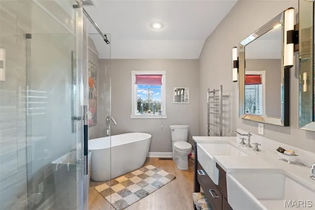 $925,000 | 100 Little White Oak Road, New Haven, MO 63068