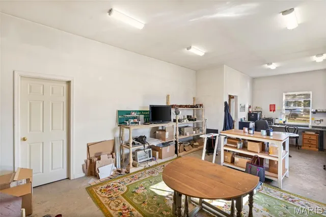 $925,000 | 100 Little White Oak Road, New Haven, MO 63068