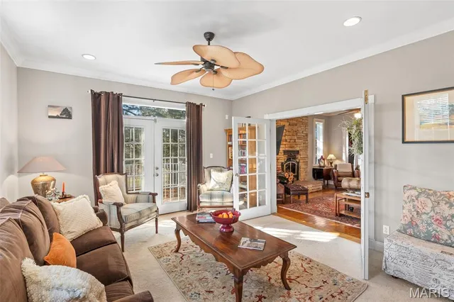 $925,000 | 100 Little White Oak Road, New Haven, MO 63068