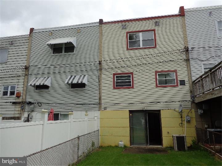 4207 Greenmount Road Philadelphia, PA 19154 - Photo 24 of 25 Exterior Back