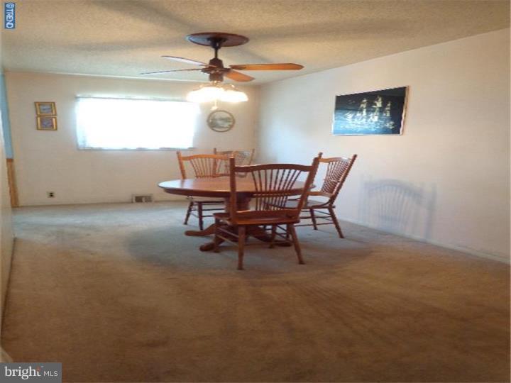 4207 Greenmount Road Philadelphia, PA 19154 - Photo 7 of 25 Dining Room