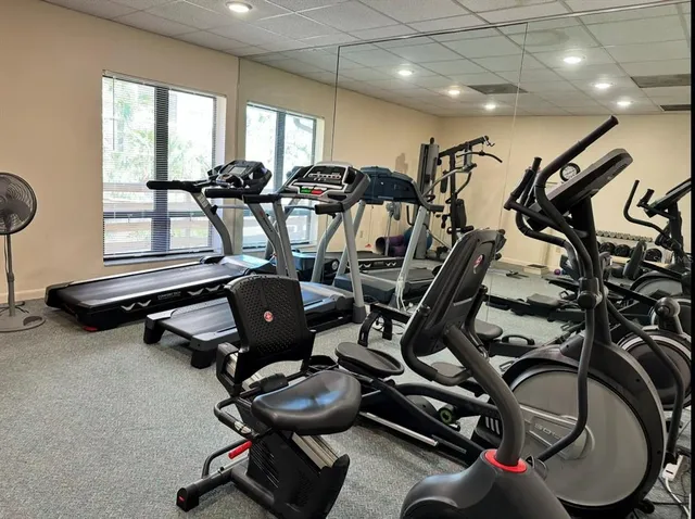 $2,300 | 5400 Park Street North, Unit 209, St. Petersburg, FL 33709