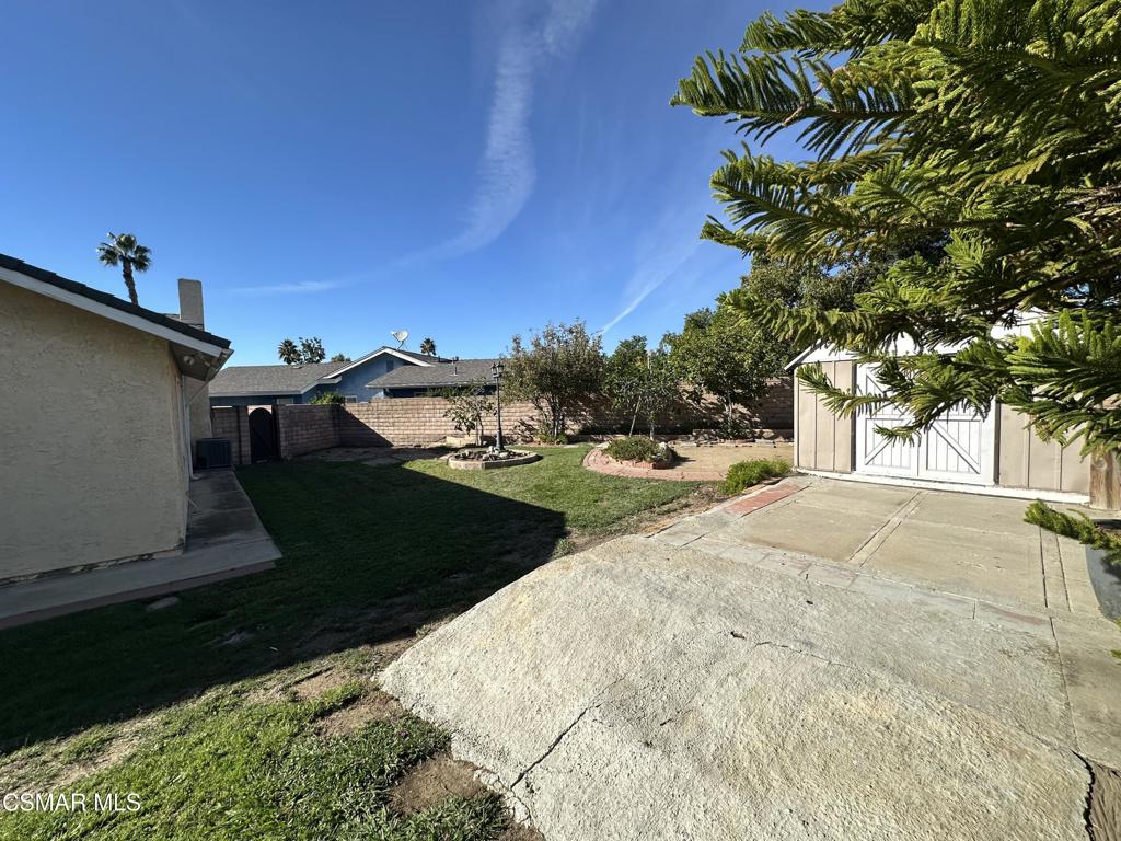 6495 Hope Street Simi Valley, CA 93063 - Photo 31 of 33 a view of outdoor space with garden