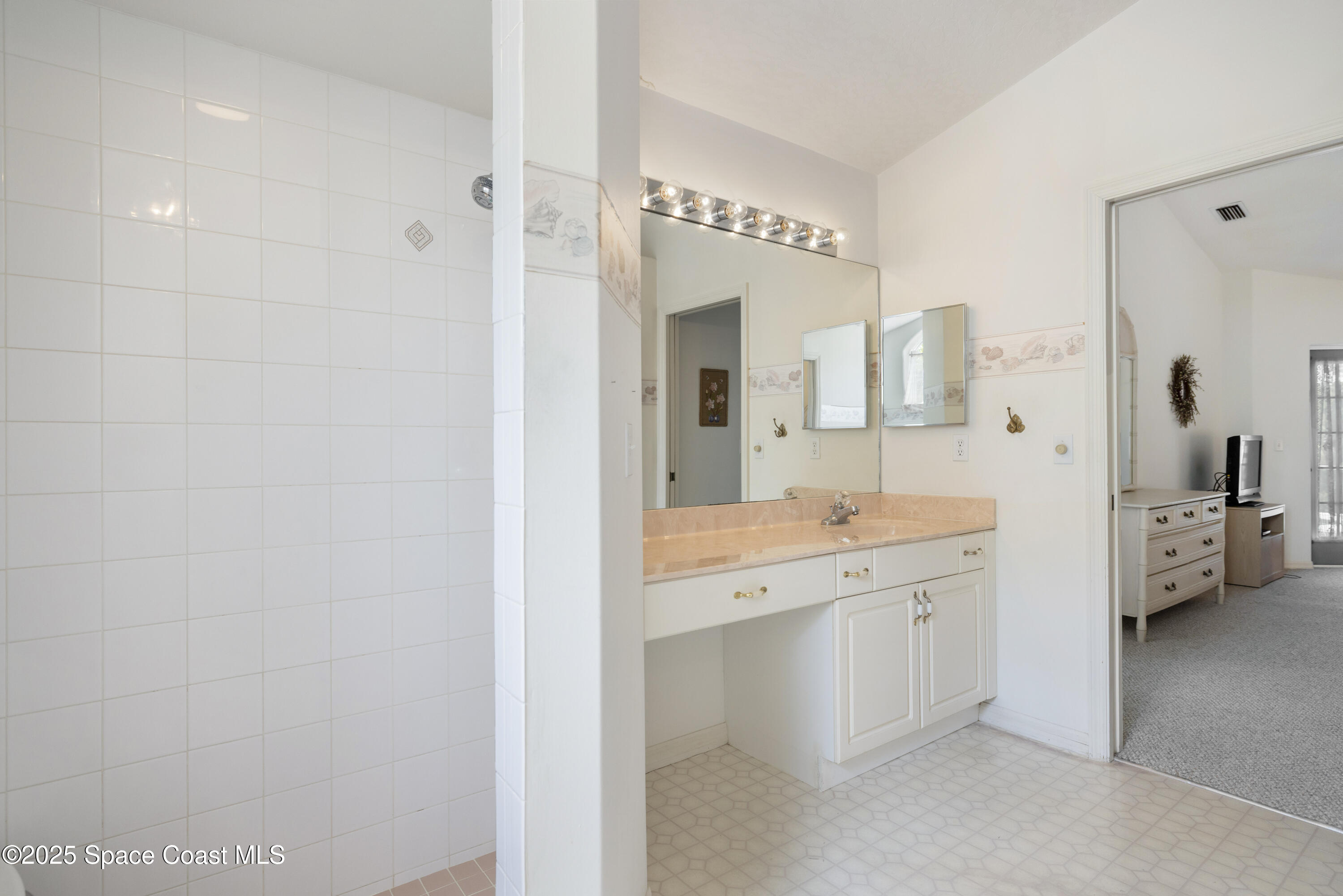 1253 George Street Sebastian, FL 32958 - Photo 23 of 37 a view of bathroom with dual sinks