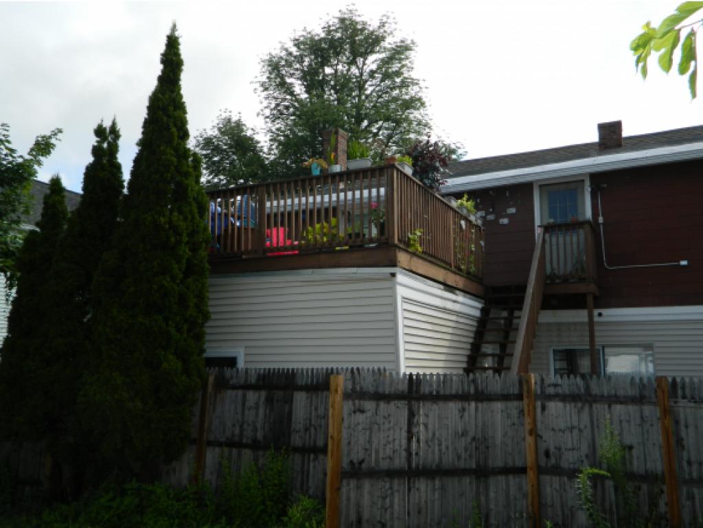 89 Walnut Street Nashua, NH 03060 - Photo 2 of 22