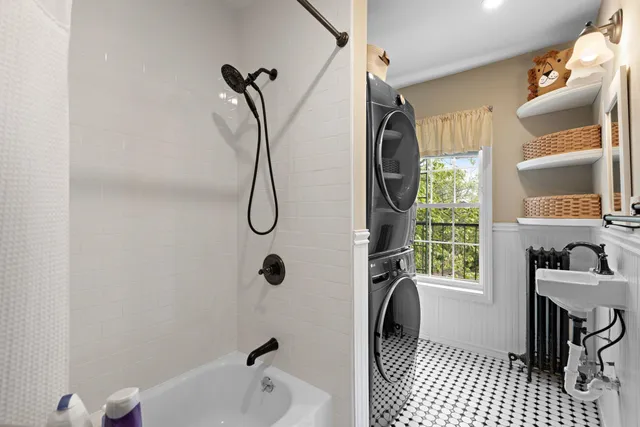 $1,399,000 | 260 Suydam Avenue, Jersey City, NJ 07304