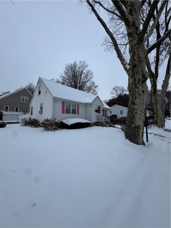 4 Dunbar Street Providence, RI 02909 - Photo 2 of 26