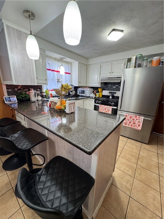 4 Dunbar Street Providence, RI 02909 - Photo 9 of 26