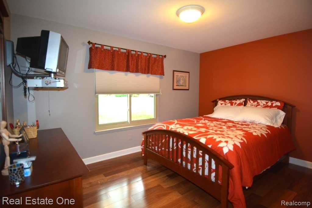 22683 Chestnut Tree Novi, MI 48375 - Photo 13 of 21 Bedroom 3.jpg