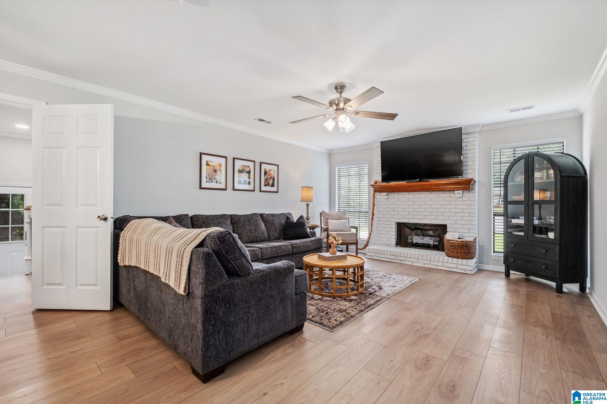 100 Hummingbird Circle Alabaster, AL 35007 - Photo 5 of 43
