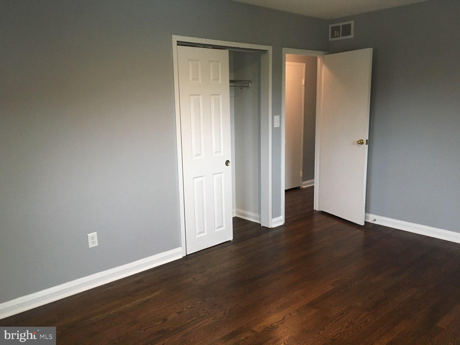 6315 Johnnycake Road Baltimore, MD 21228 - Photo 14 of 24