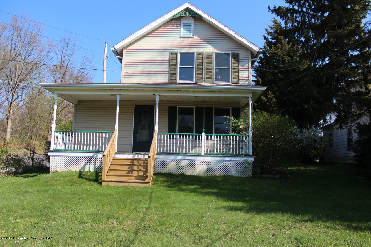 826 Ridge Road Telford, PA 18969 - Photo 11 of 20 a front view of a house with a garden