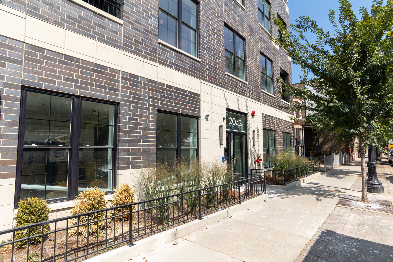 2042 West Irving Park Road, Unit 204 Chicago, IL 60618 - Photo 14 of 15